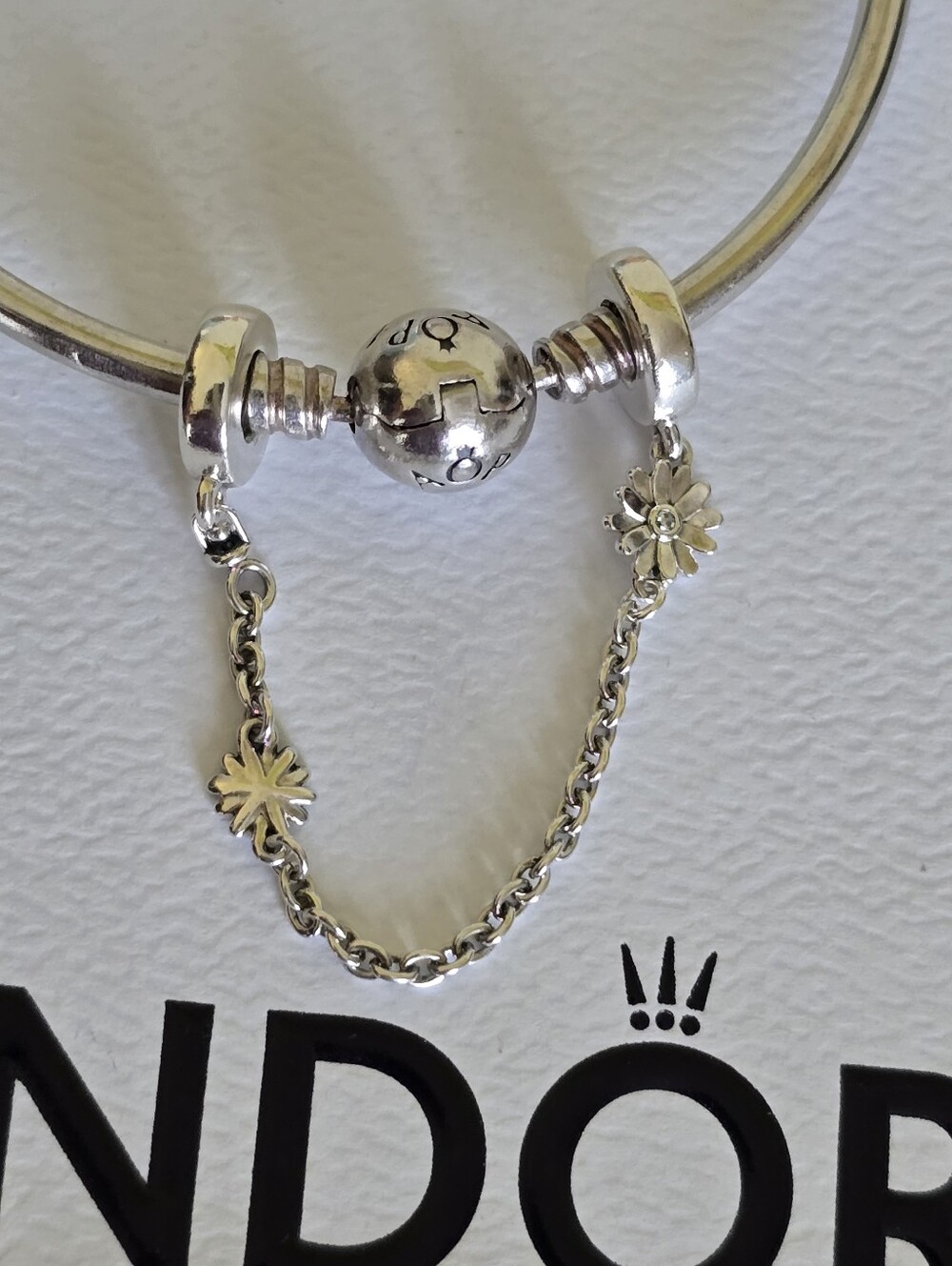 Pandora Moments Sterling Silver Daisy Safety Chain With Clear CZ - Picture 3 of 16